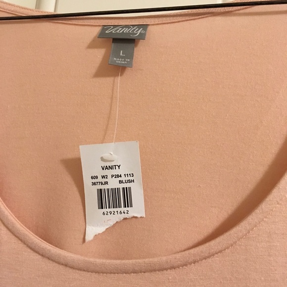 Peach Vanity Top with Blingy Heart Valentine’s Day - Picture 4 of 5